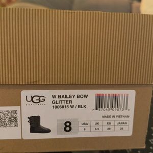 Women’s Bailey Bow Glitter Uggs Size 8